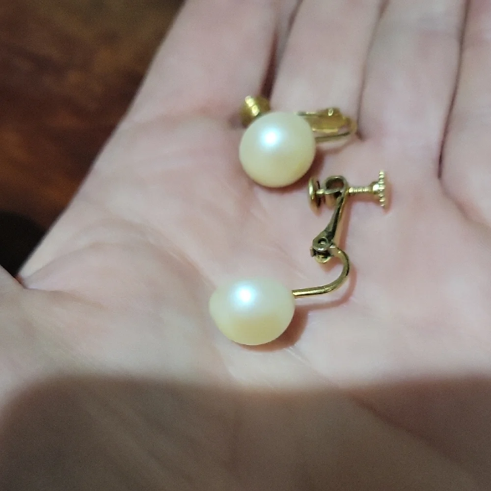 Elegant Gold and Faux  Pearl Clip-On & Screw Back Earrings - Picture 3 of 3